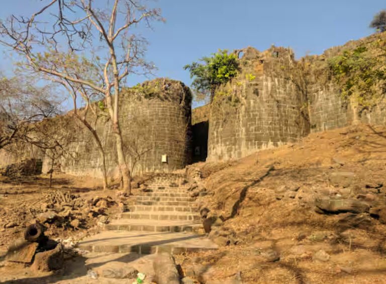 Madangad Fort